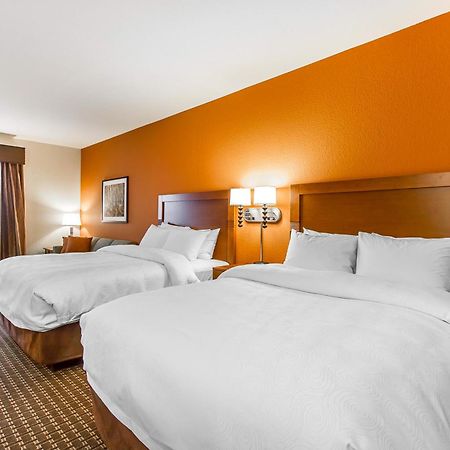 Mainstay Suites Stanley Стая снимка
