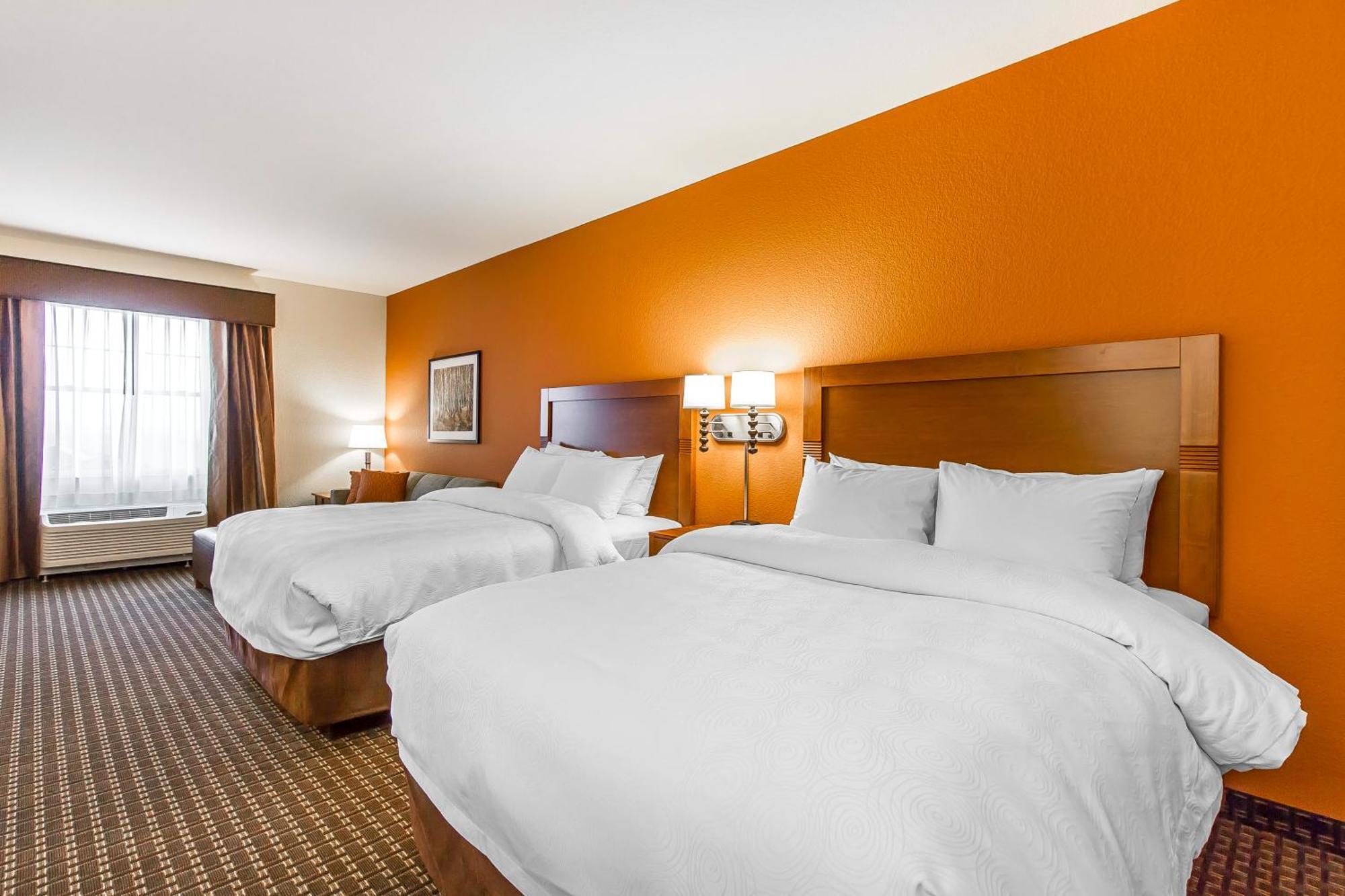Mainstay Suites Stanley Стая снимка