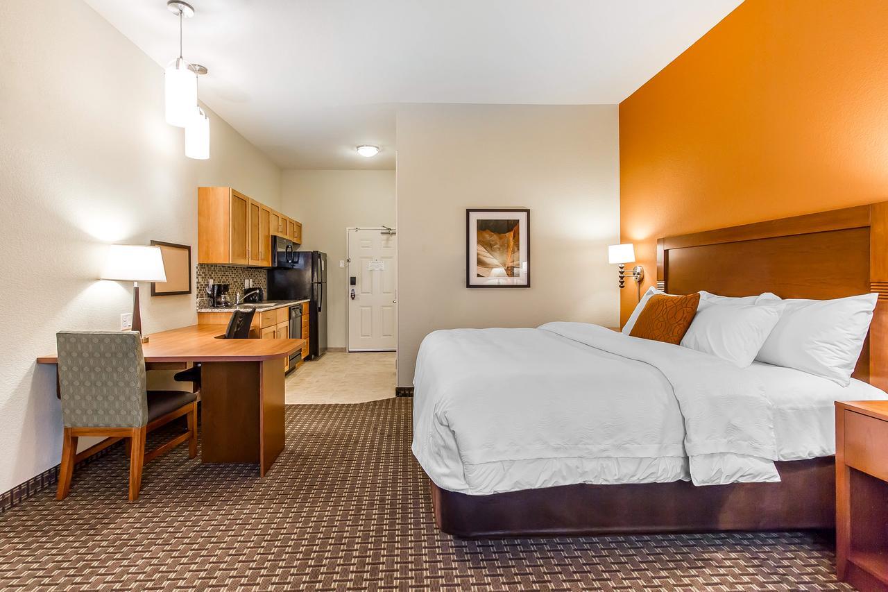 Mainstay Suites Stanley Стая снимка