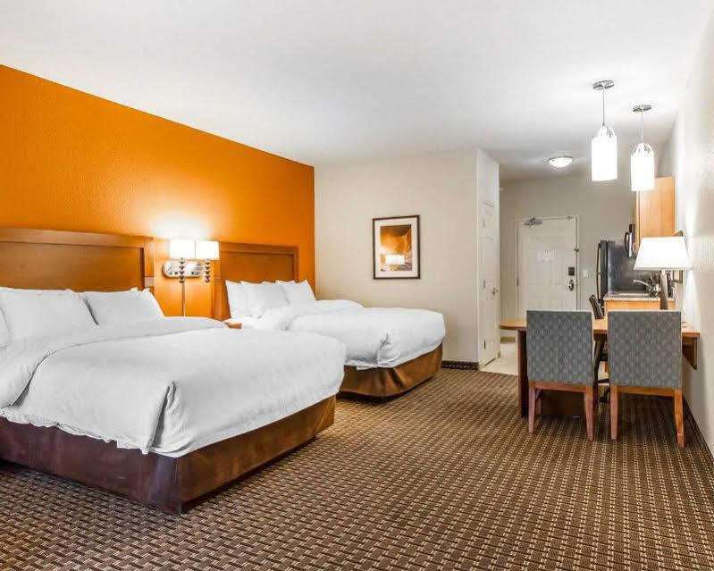 Mainstay Suites Stanley Екстериор снимка